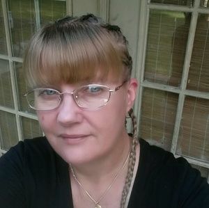 Meet your Posher, Peggy